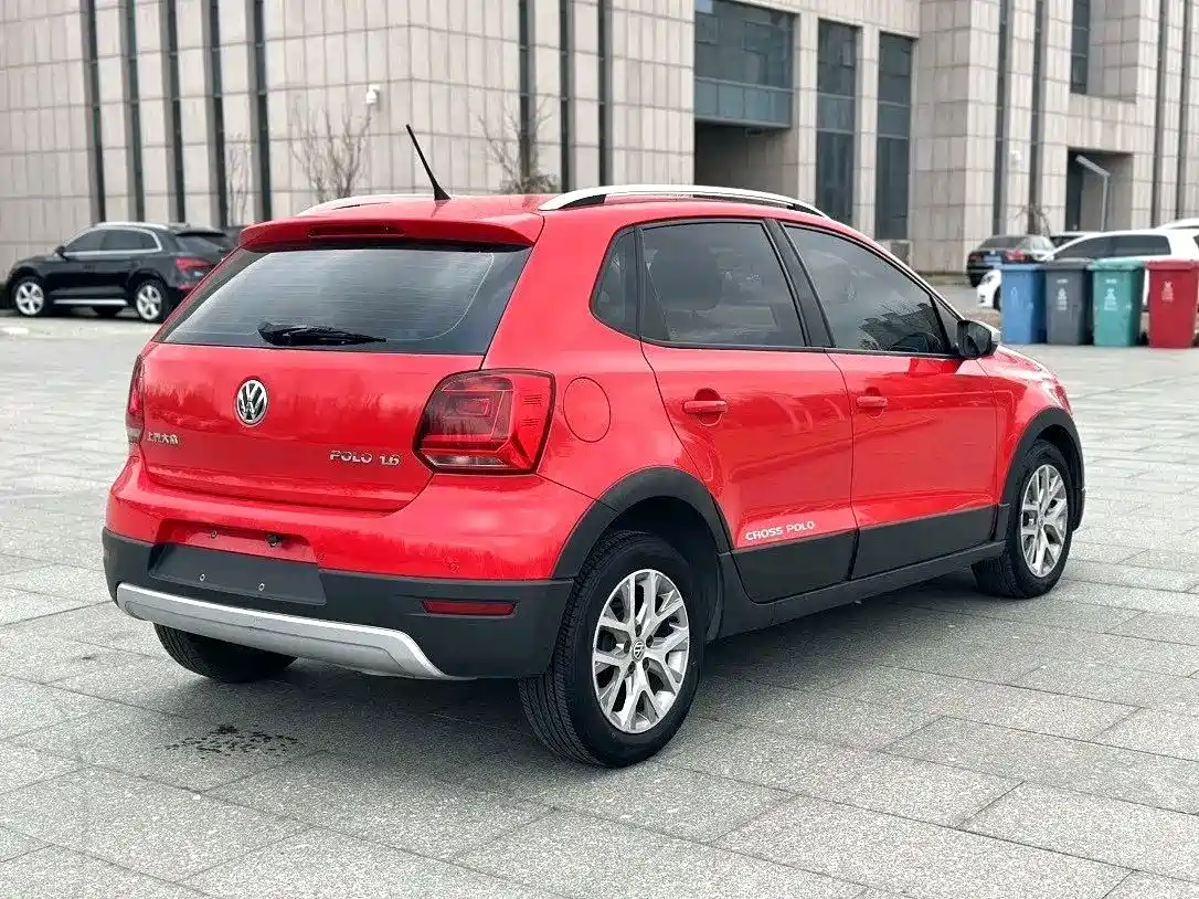 Фото 5 - Volkswagen Polo