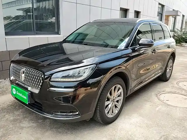 Lincoln Adventurer 2021