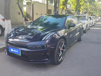 Zeekr 001