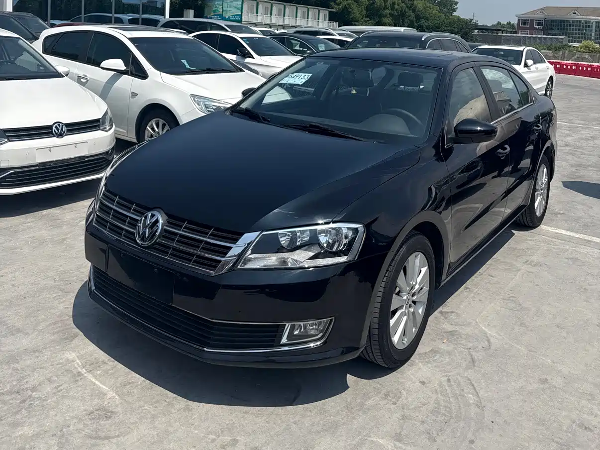 Volkswagen Lavida 2013 Facelift Classic 1.6L Automatic Comfort