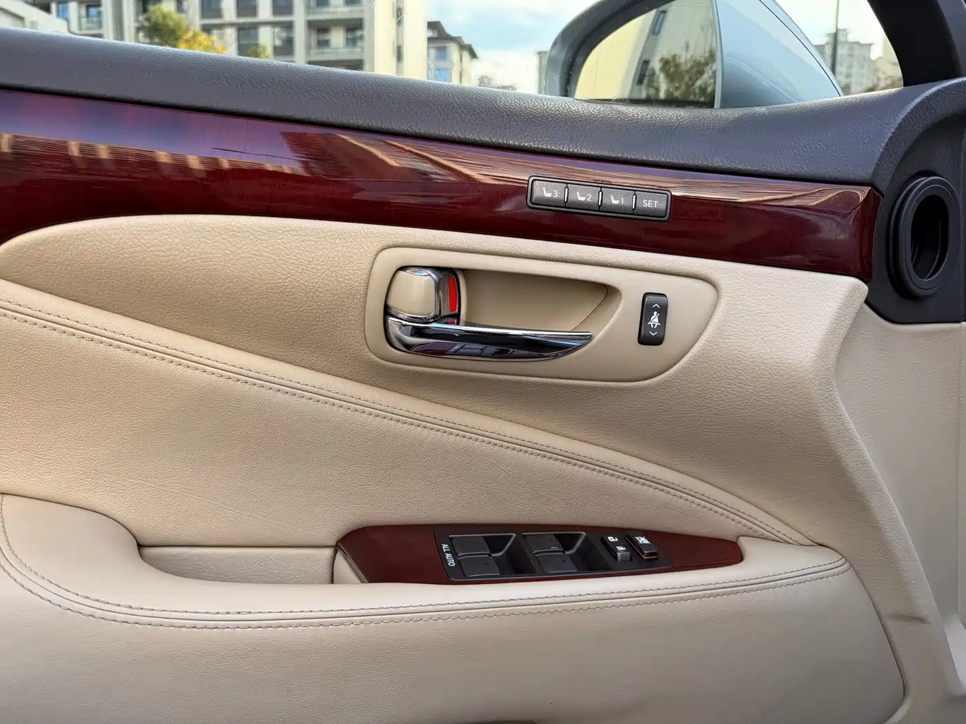 Lexus LS 2006 460L фото 14