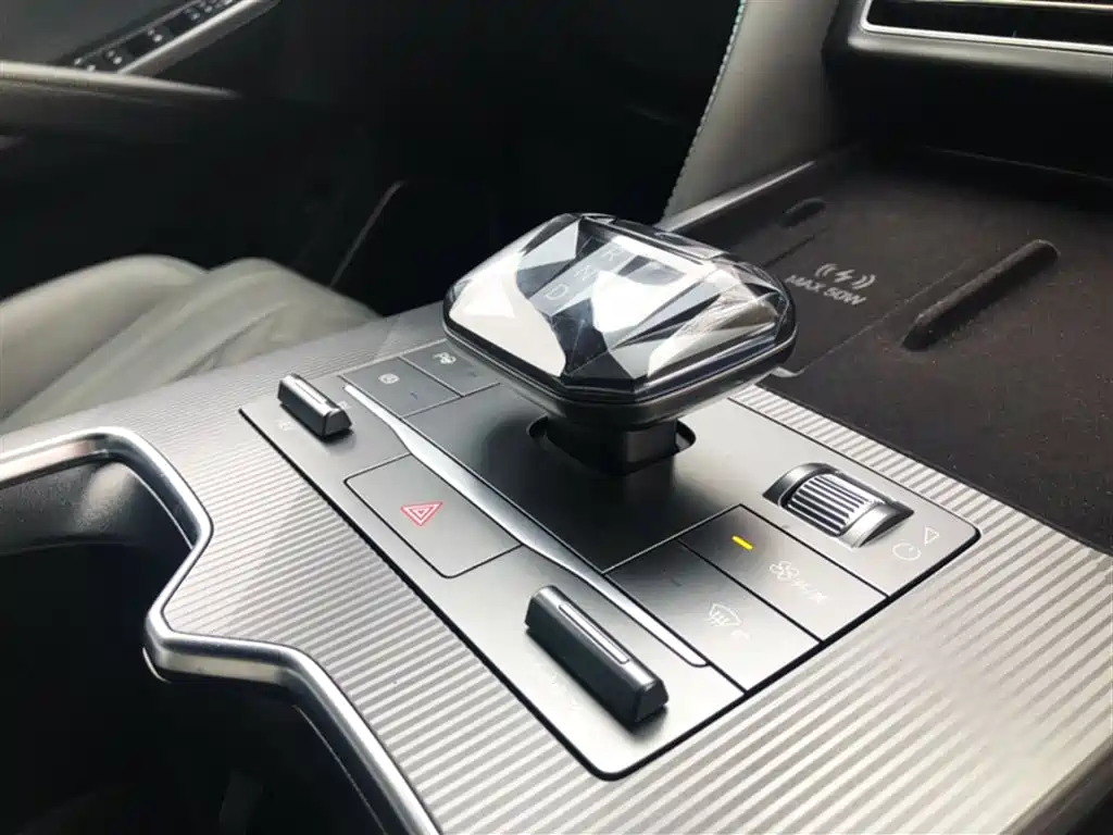 BYD Song L DM-i 2025 Smart Drive 160km Premium фото 7