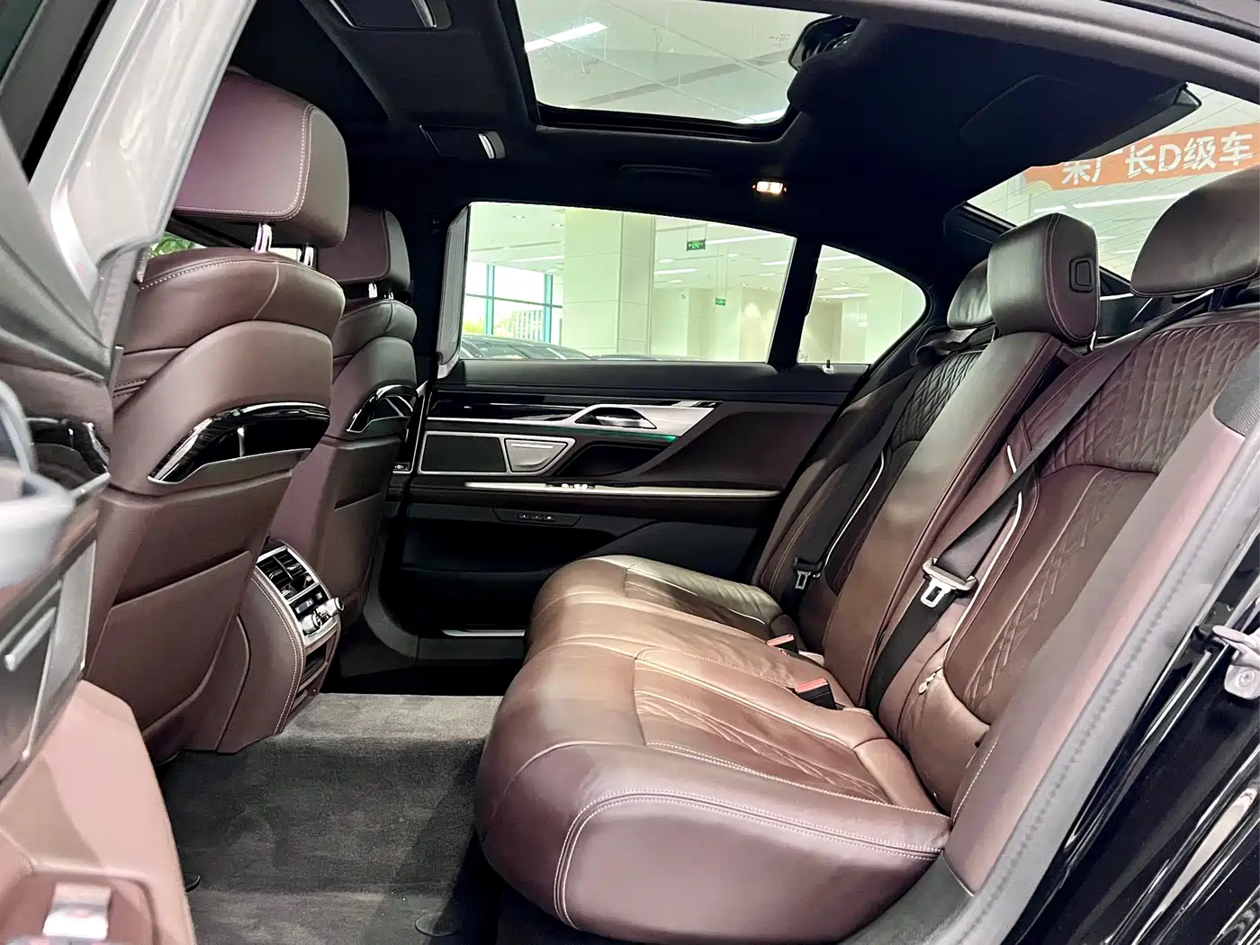 BMW 7 Series 2021 Model 730Li M Sport Package фото 9