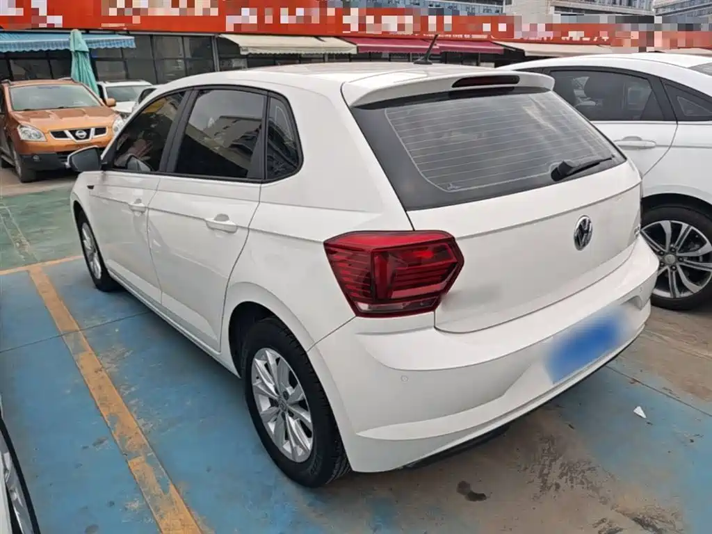 Volkswagen Polo 2019 Plus 1.5L Automatic Colorful Tech Edition фото 5