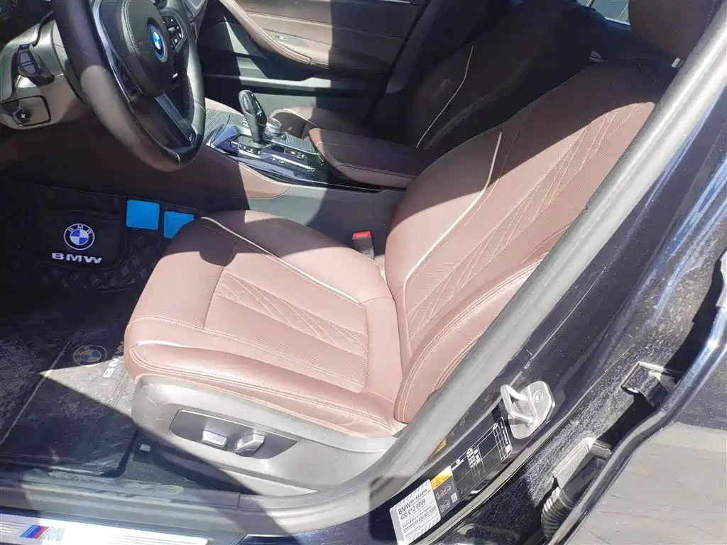 BMW 5 Series New Energy 2021 535Le M Sport Package фото 11