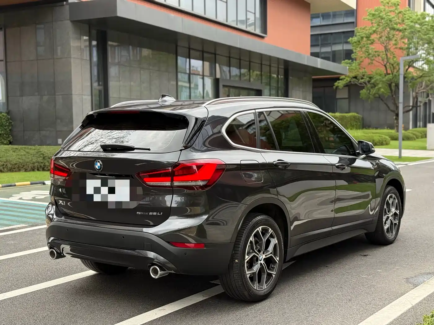 BMW X1 2022 sDrive25Li Leading фото 5