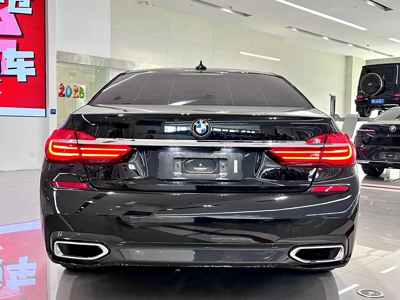 BMW 7 Series 2018 750Li xDrive M Sport Package фото 10