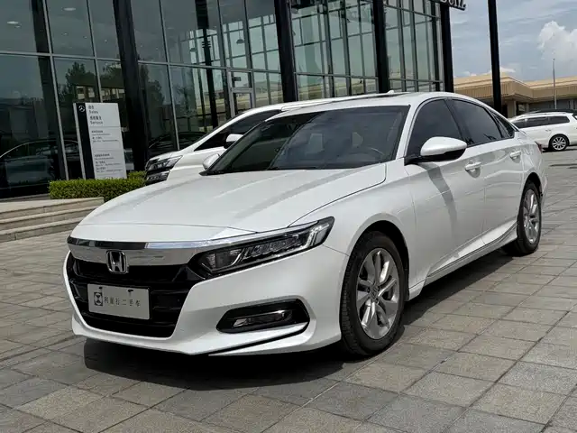 Honda Accord 2018 260TURBO Elite Edition China V — фото 1