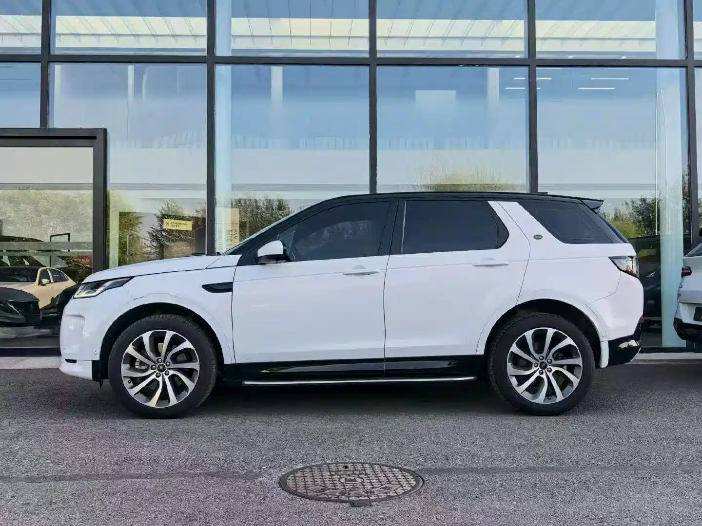 صورة 5 - Land Rover Discovery Sport