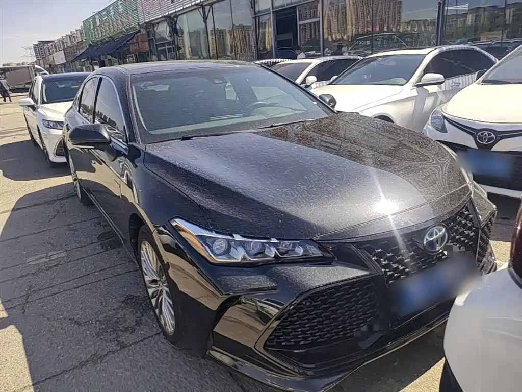 Toyota Avalon 2019 Hybrid 2.5L XLE Premium Edition China VI фото 4