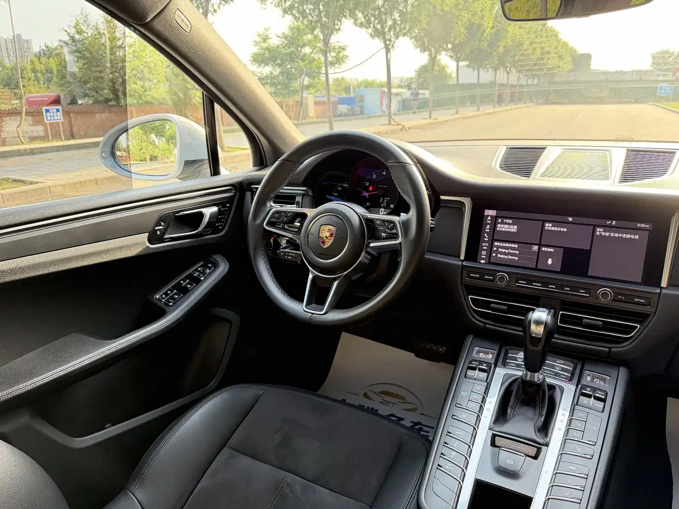 Porsche Macan 2018 Macan 2.0T фото 23