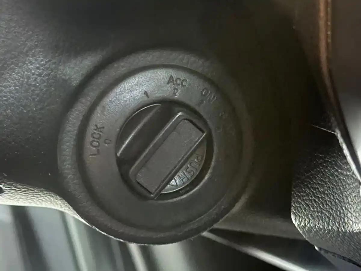 Nissan Livina 2009 2010 Model Sharp Edition 1.6L Automatic Smart Type