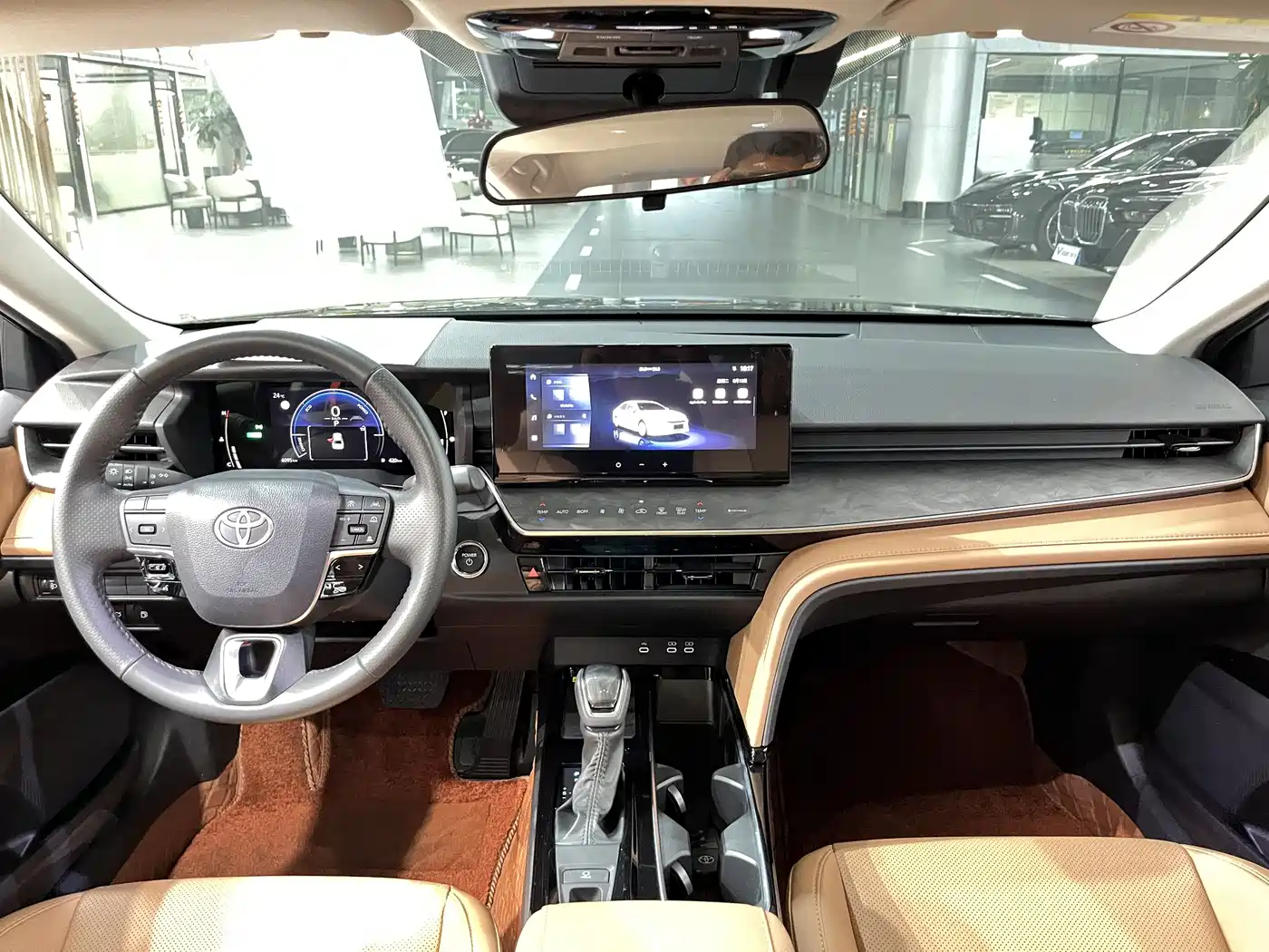 Toyota Camry 2024 Hybrid 2.0HGVP Luxury Edition фото 5