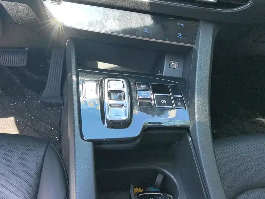 Фото 16 - Hyundai Sonata
