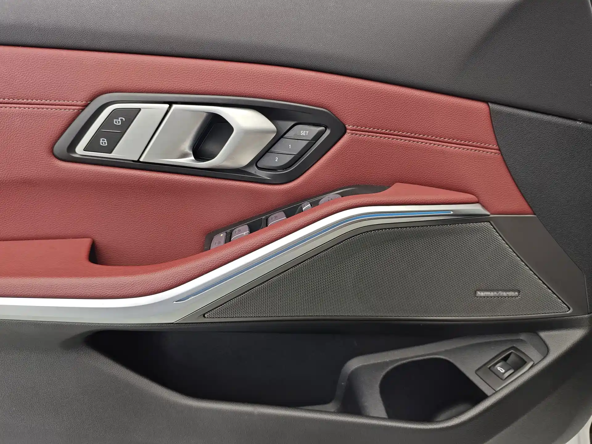 Photo 13 - BMW 3 Series
