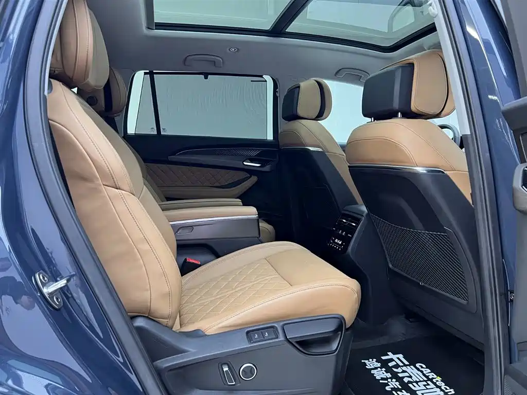 Audi Q6 2024 2024 45 TFSI quattro Qi Yun Yu Lin Package 6-seater