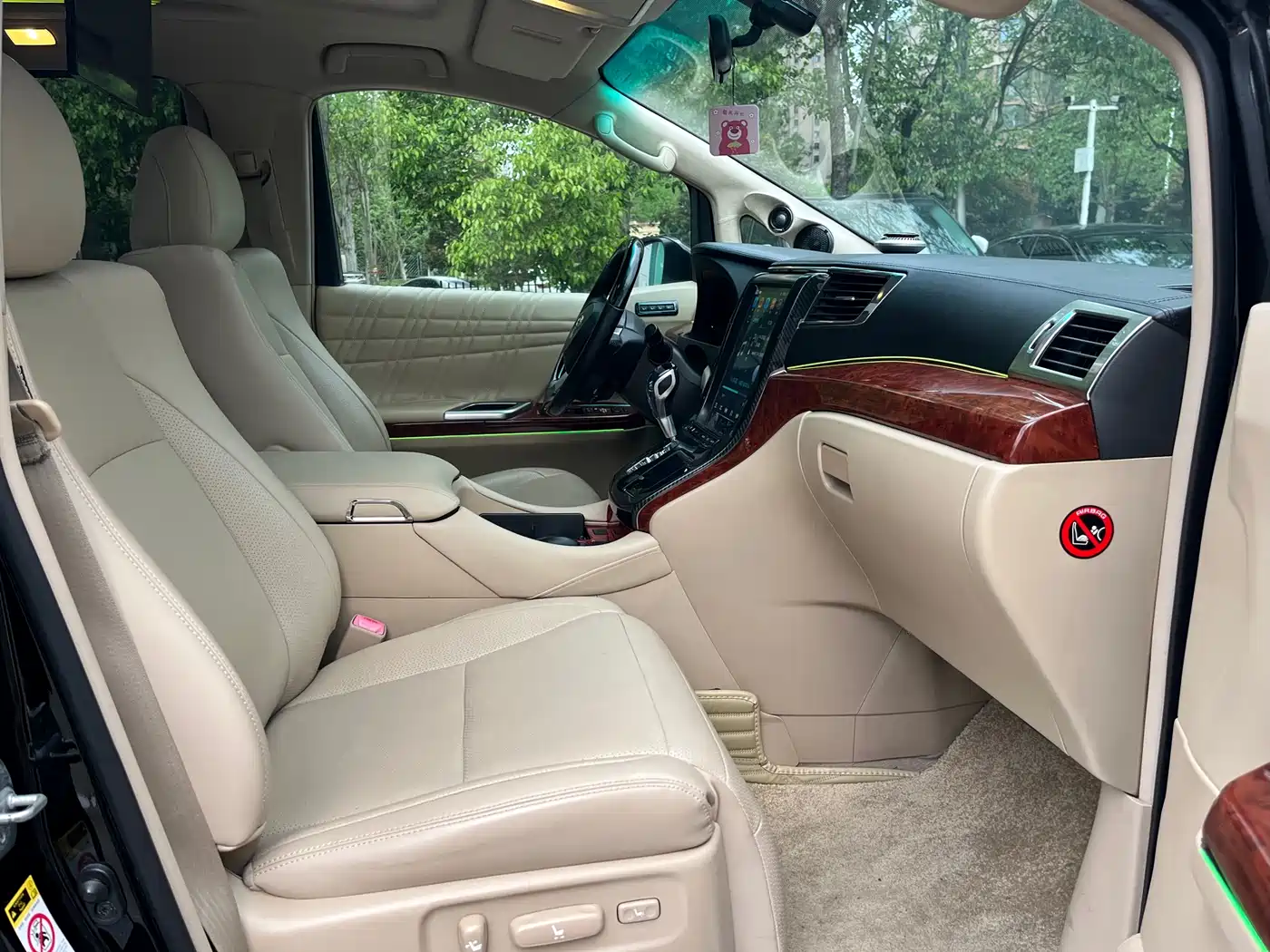 Toyota Alphard 2011 3.5L Luxury Edition фото 10
