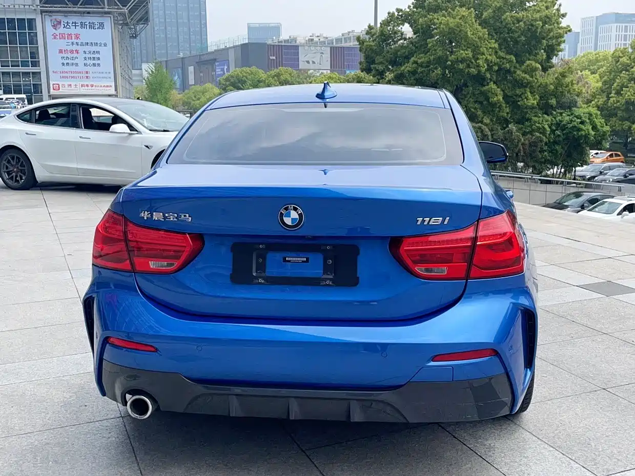 BMW 1 Series 2019 118i M Sport Package фото 4