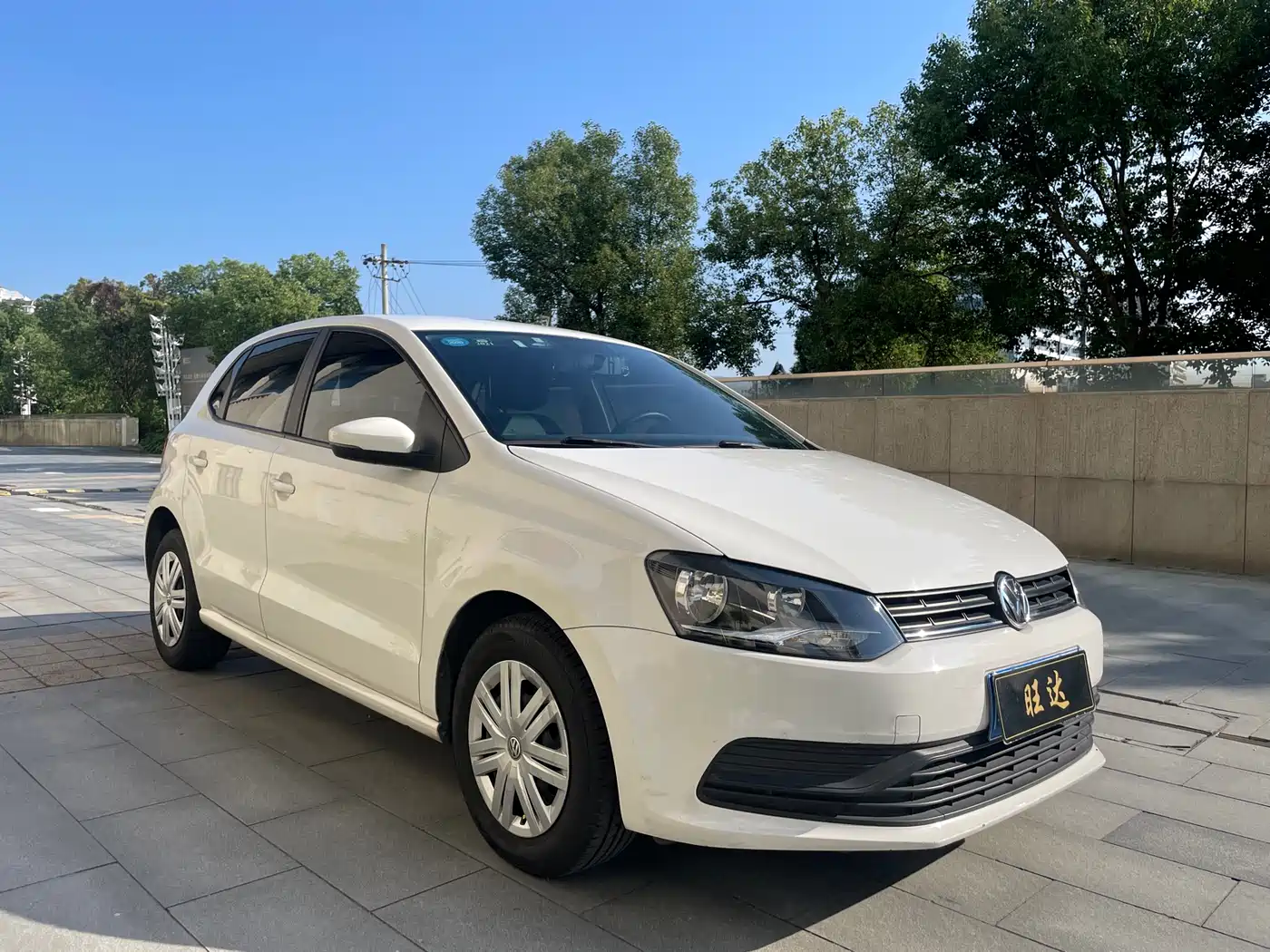 Volkswagen Polo 2018 1.5L Auto Safe Drive фото 3