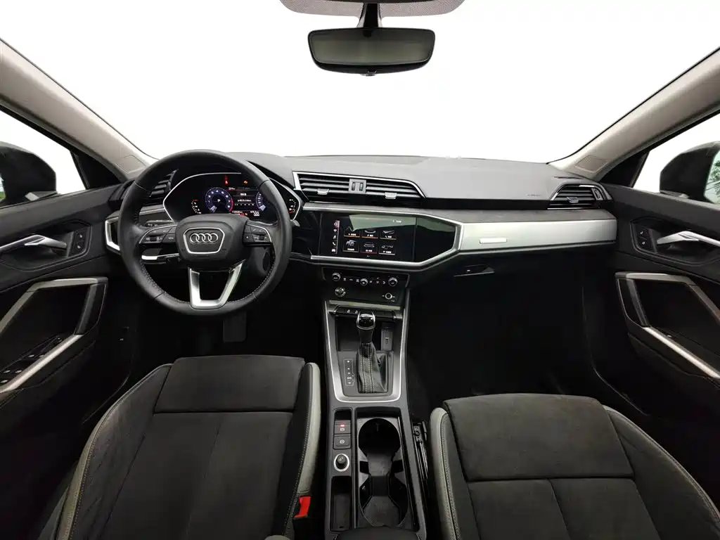 Audi Q3 2021 35 TFSI Progressive Sport фото 5