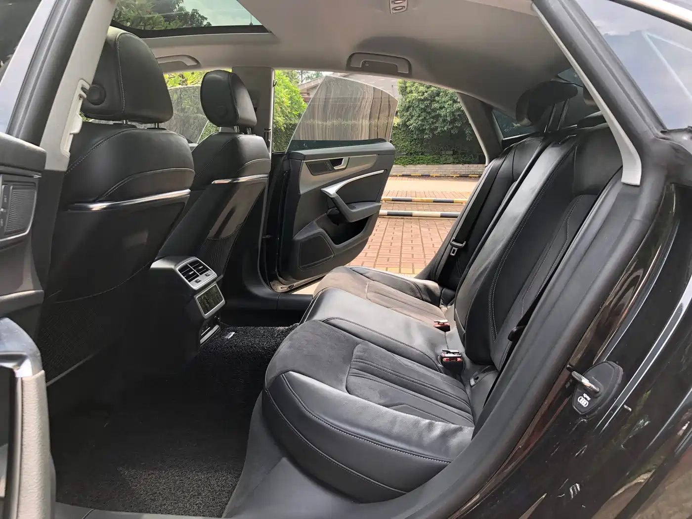 Audi A7L 2022 2022 45 TFSI S-line Youth Dream Edition