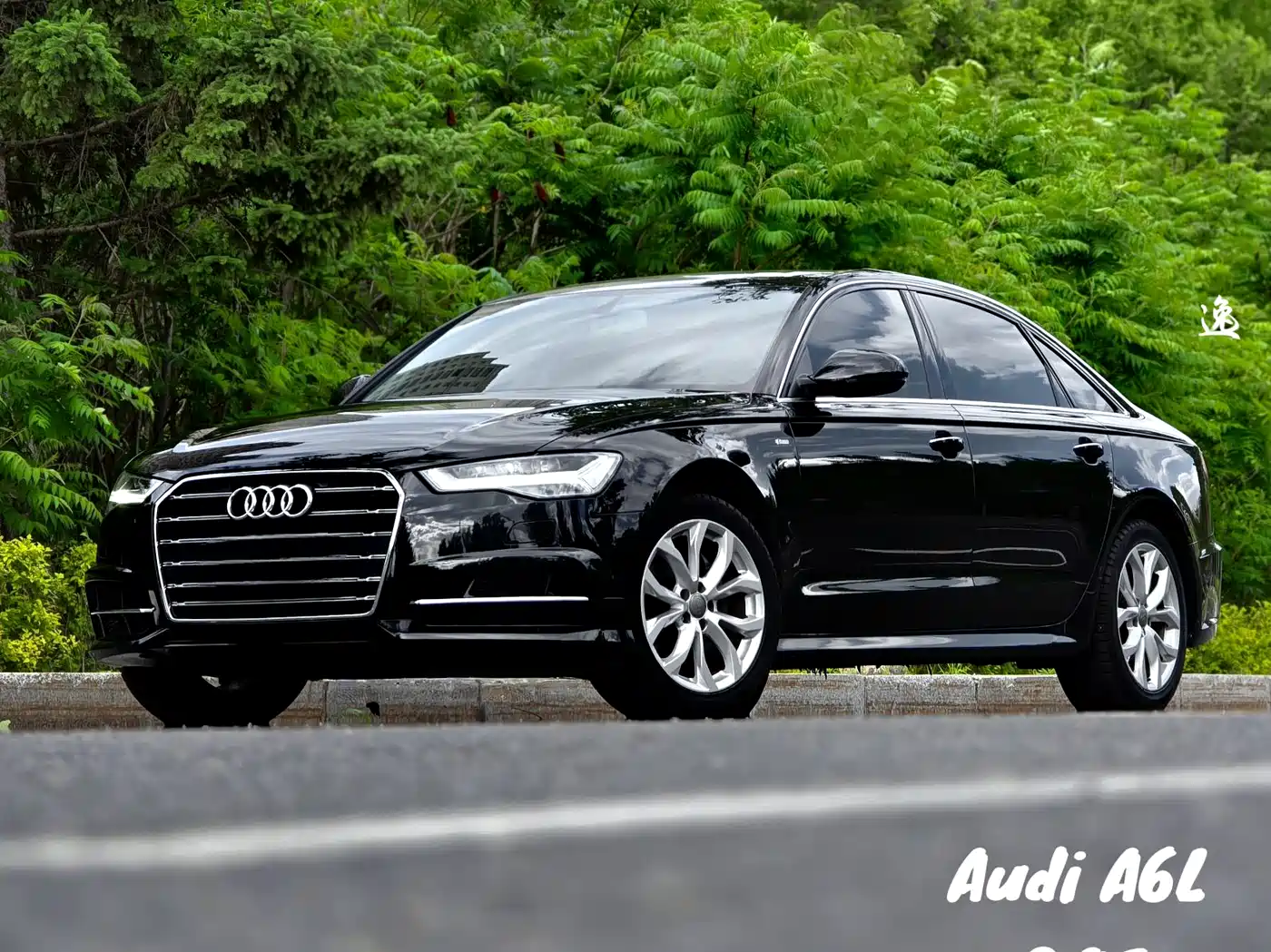 Audi A6L 2018 30th Anniversary 35 TFSI Fashion