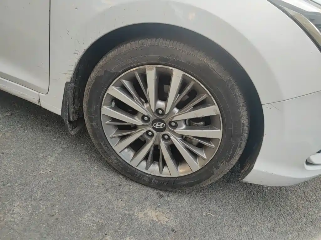 Фото 8 - Hyundai Mistra