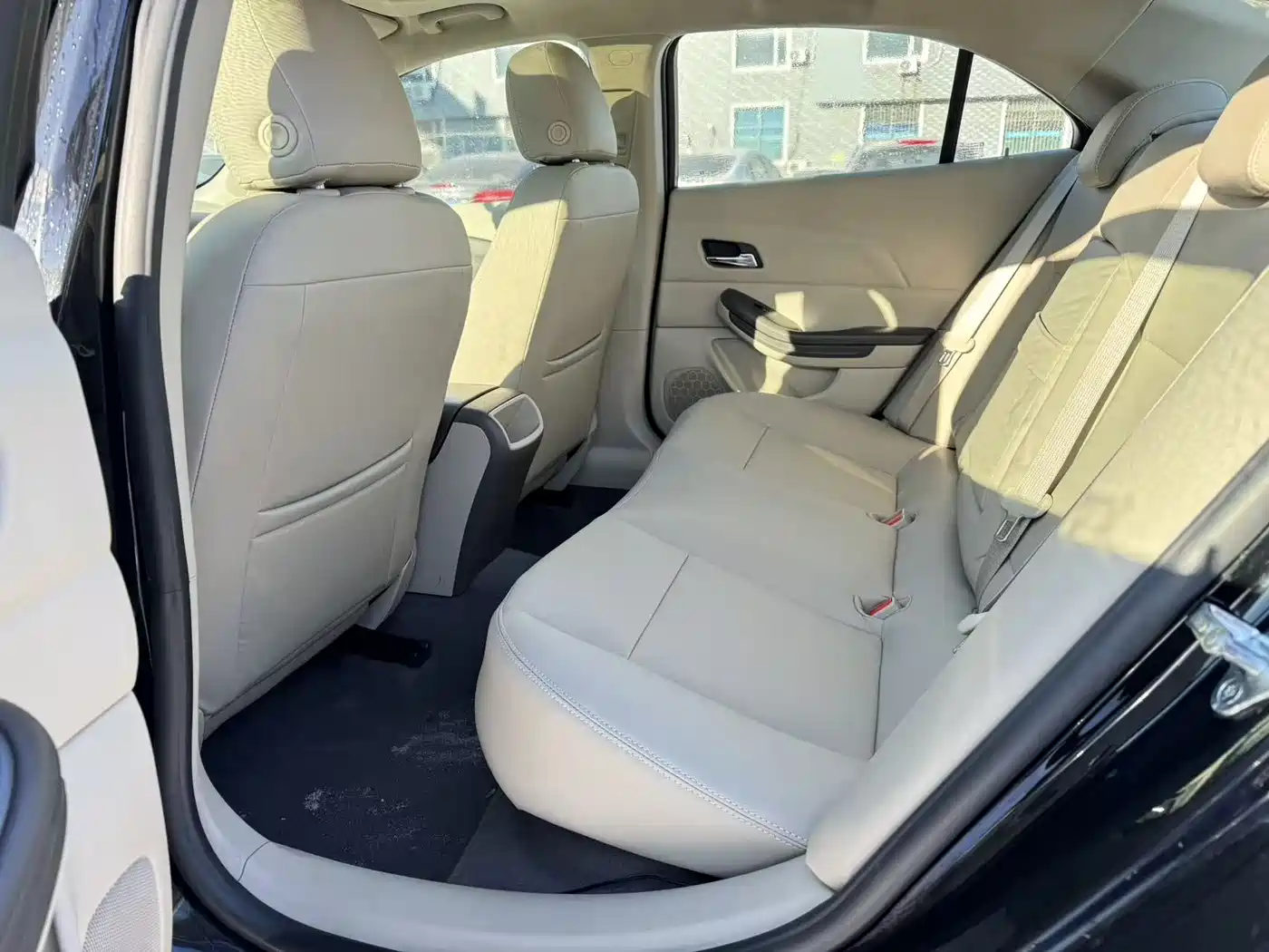 Chevrolet Malibu 2012 2.0L Automatic Comfort Edition фото 8