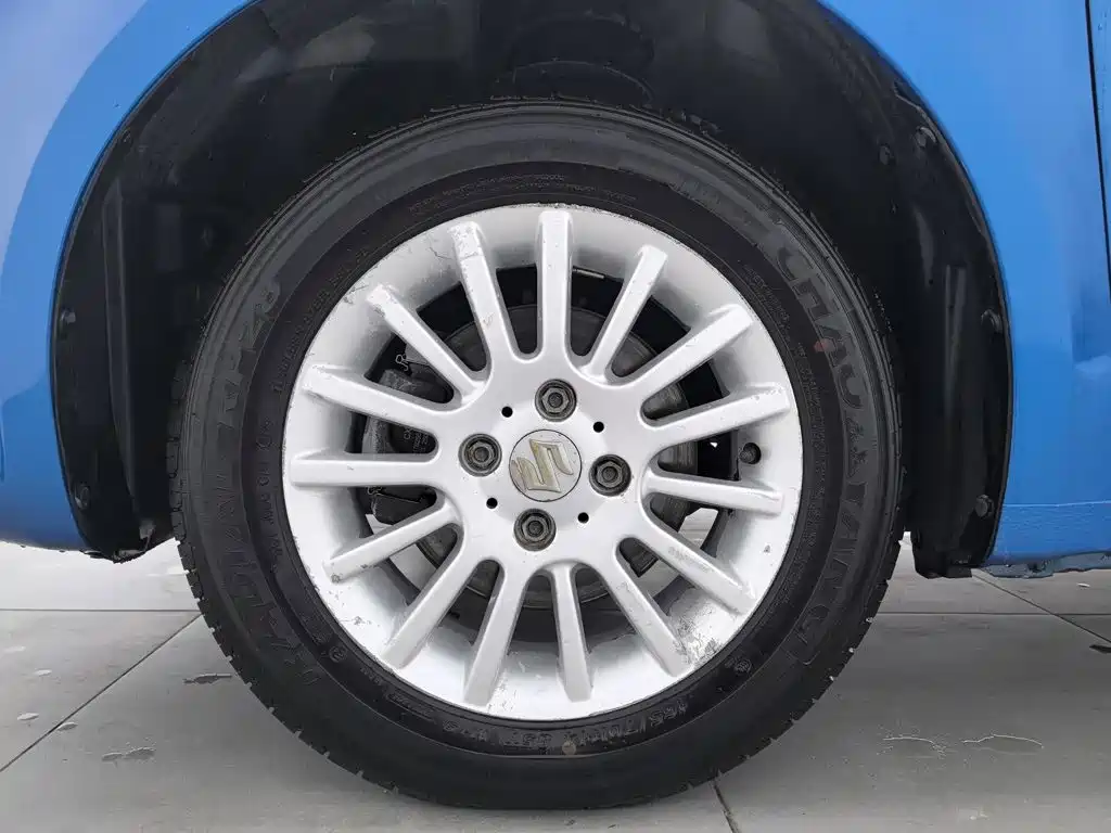 Suzuki Swift 2013 2013 1.3L Manual Value Edition