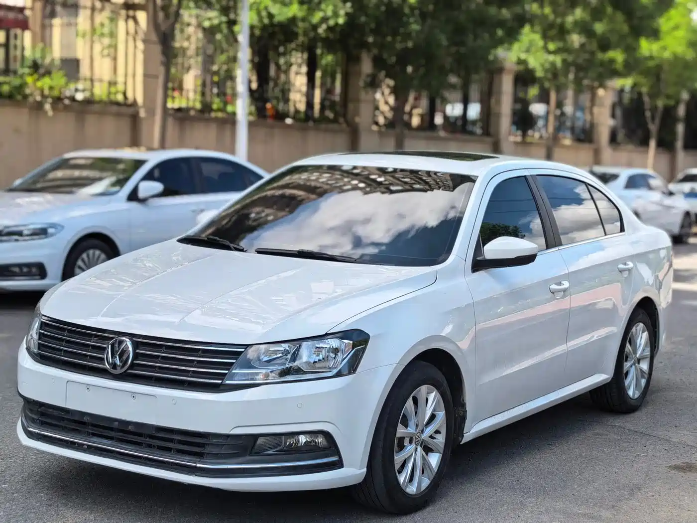 Volkswagen Lavida 2017 1.6L Automatic Comfort Edition