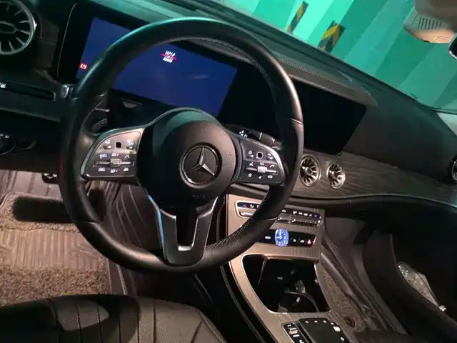 Mercedes-Benz CLS 2018 CLS 350 4MATIC — фото 4