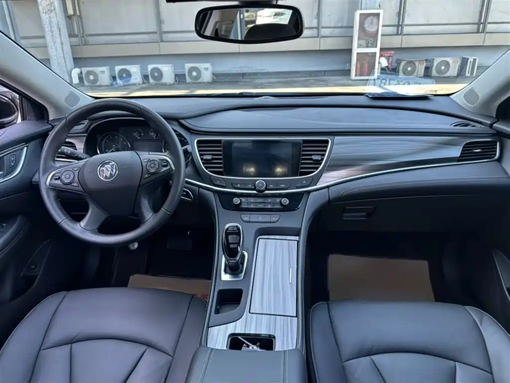 Buick LaCrosse 2022 652T Luxury фото 17