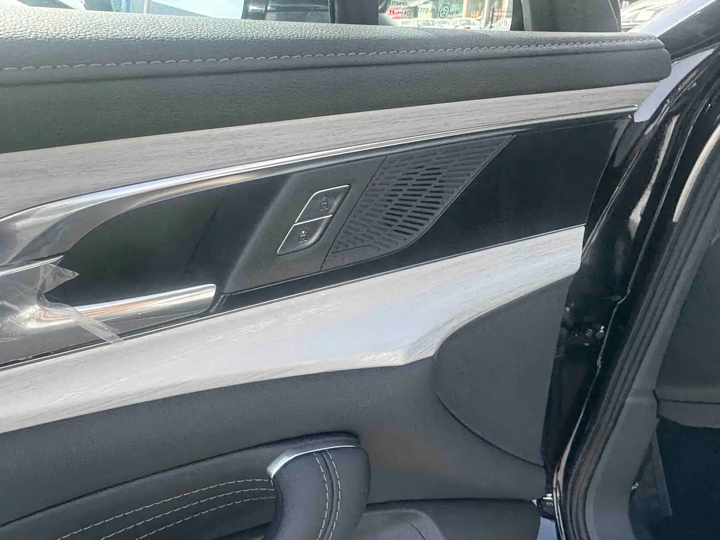 Hongqi H5 2024 2.0T Automatic Smart Connect Flag Smooth Edition фото 7