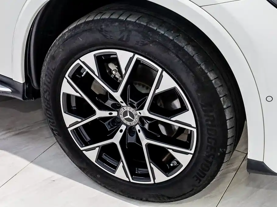 Фото 31 - Mercedes-Benz GLC