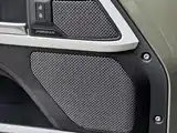Photo 16 - Land Rover Defender