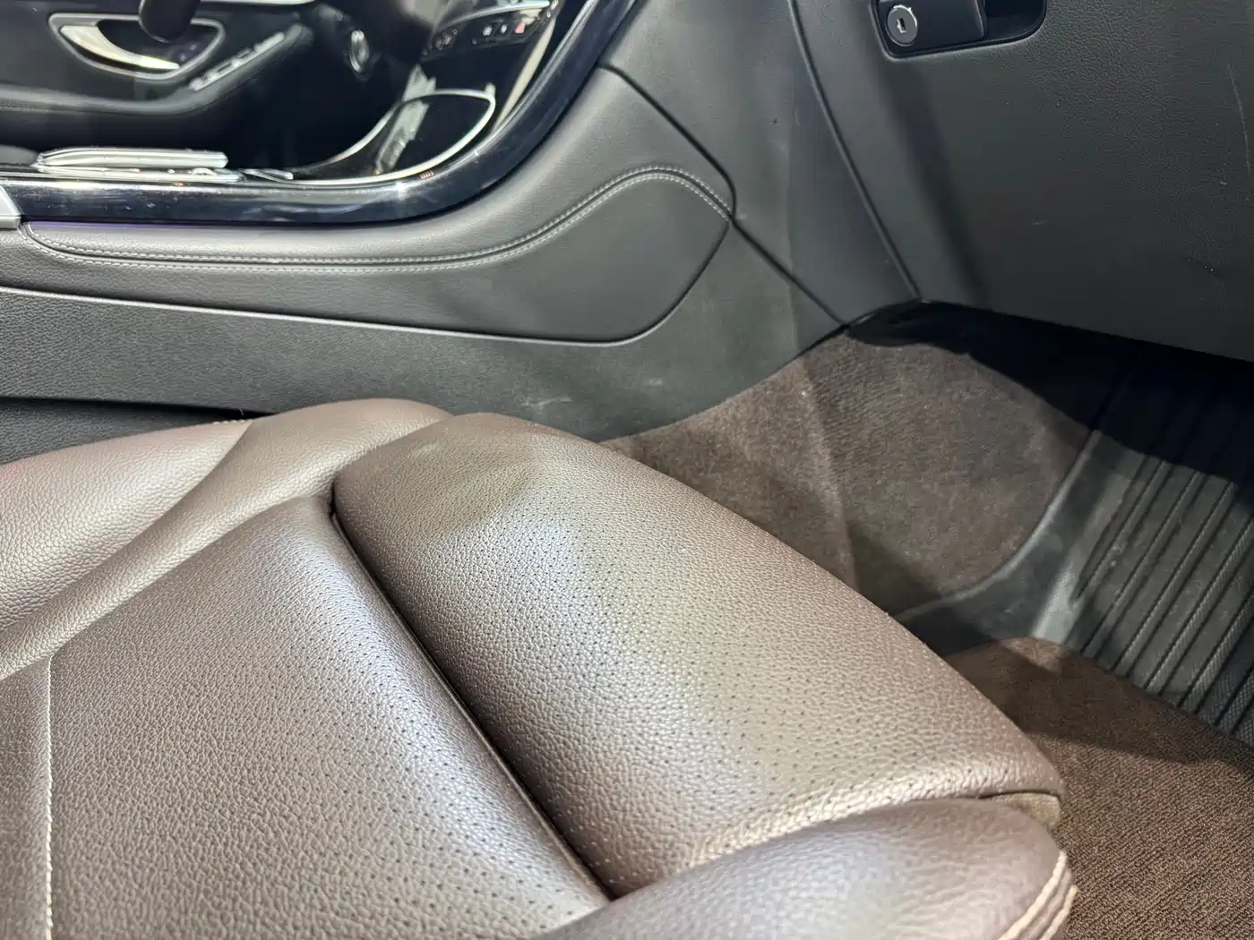 Mercedes-Benz GLC 2021 GLC 260 L 4MATIC Sporty фото 34
