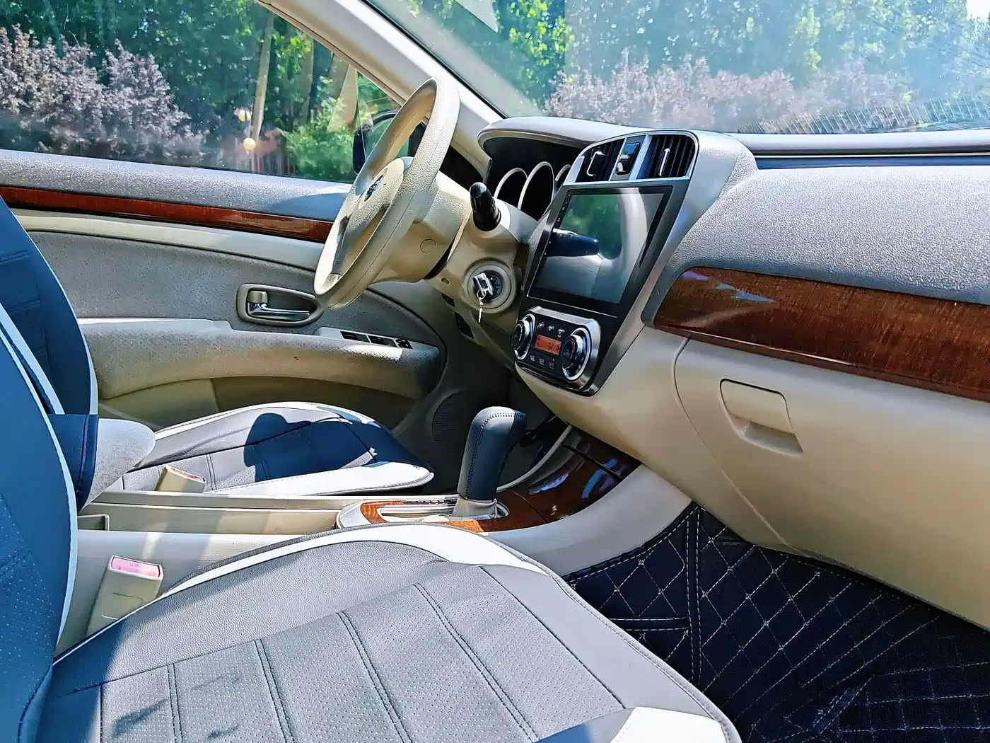 Nissan Sylphy 2011 2012 Classic 1.6XE Automatic Comfort Edition