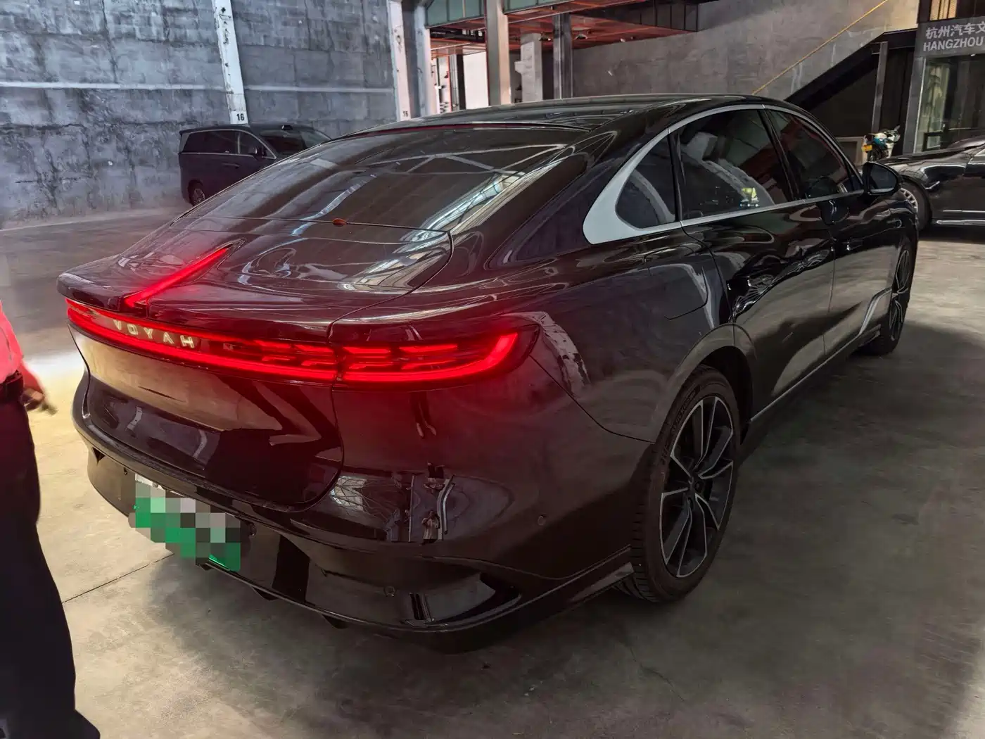 Voyah Auto VOYAH Zhuiguang 2024 2024 PHEV AWD Ultra Long Range Flagship
