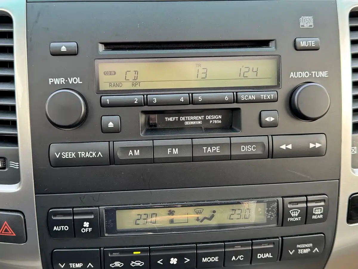 Toyota Prado 2006 4.0L Automatic VX NAVI Edition фото 17