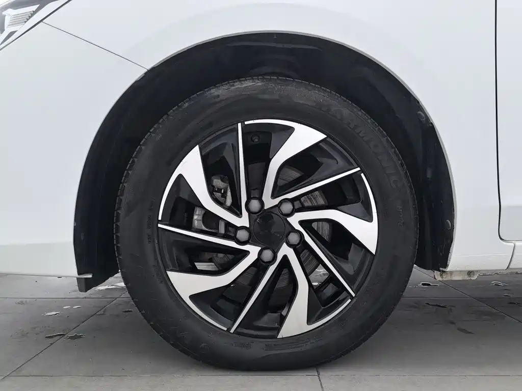 BAIC Beijing U5 PLUS 2021 2021 1.5L CVT Luxury Edition