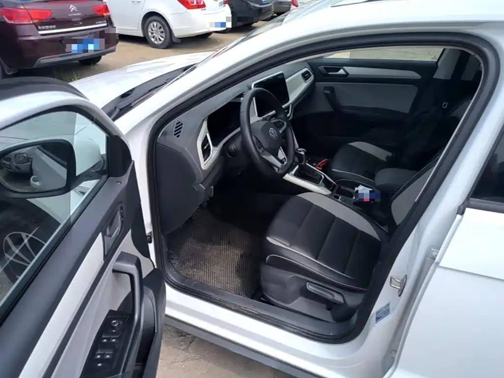Volkswagen T-Roc, миниатюра 16