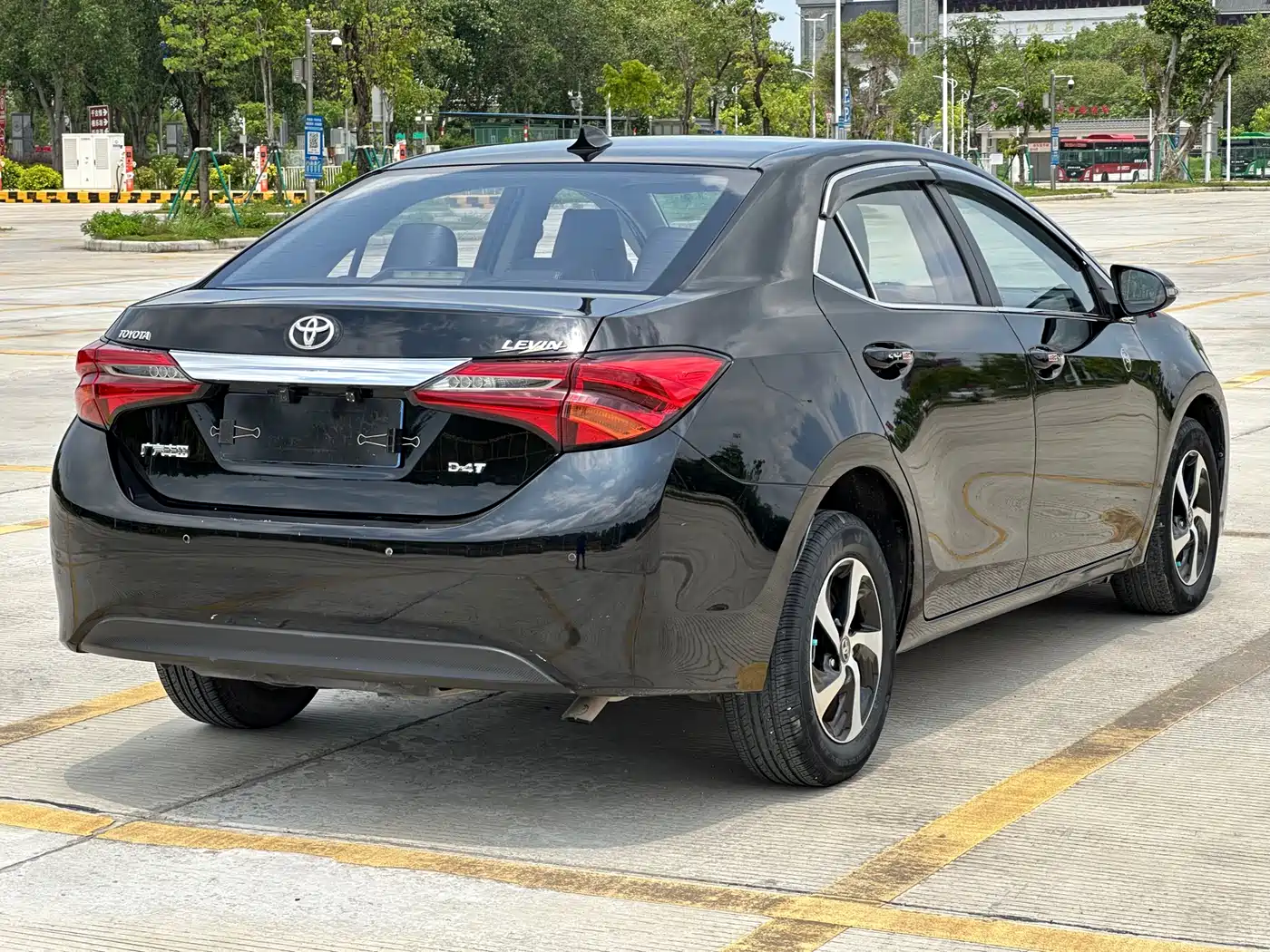 Toyota Levin 2017 Facelift 185T CVT Elite (China V) фото 13