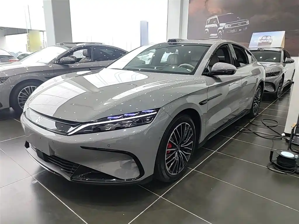 BYD Han 2025 Model EV 701KM LiDAR Smart Driving Version