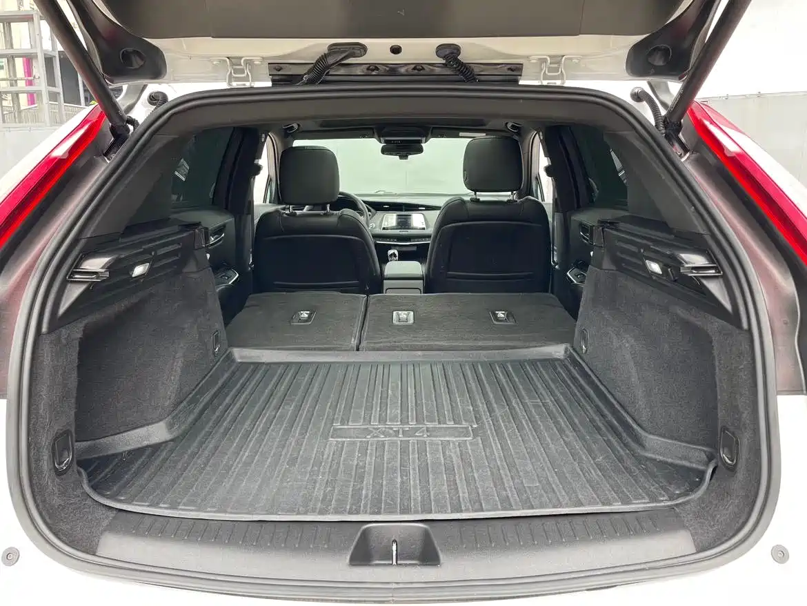 Cadillac XT4 2022 28T FWD Style фото 30