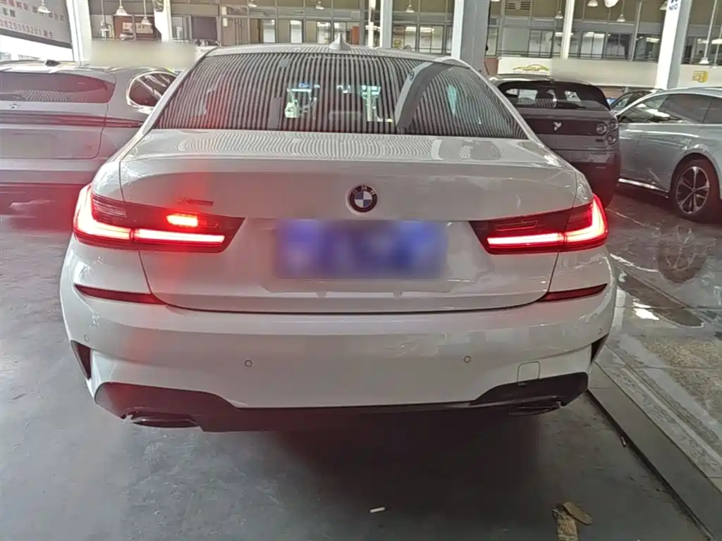 BMW 3 Series 2022 Facelift 325Li M Sport Shadow Edition фото 6