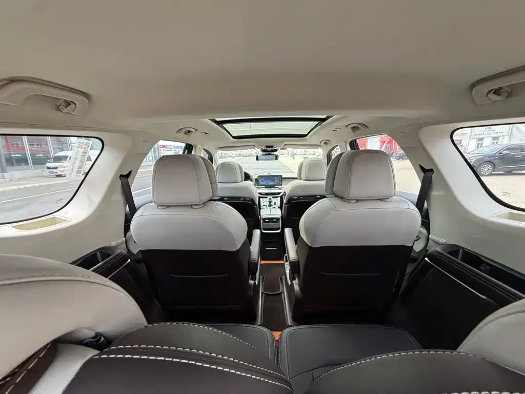 Geely Jiaji New Energy 2020 2019 1.5TD PHEV Premium