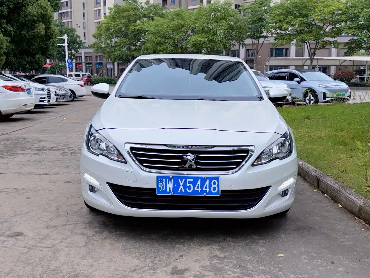 Peugeot 408 2018 350THP Automatic Luxury Edition фото 2