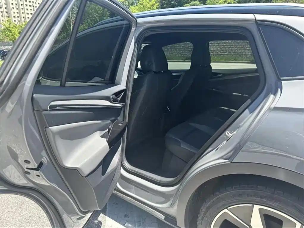 Volkswagen ID.4 CROZZ 2021 Long Range PRO 2WD фото 14