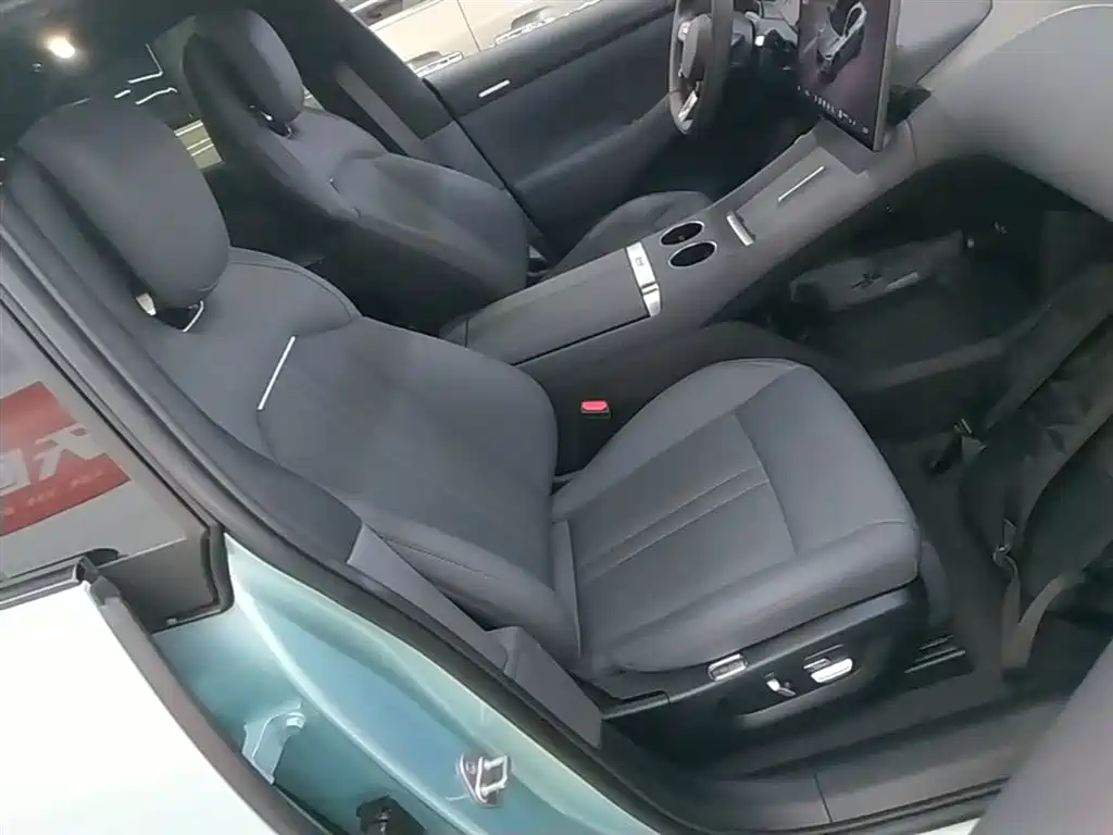Xiaomi Auto Xiaomi YU7 2025 Extended Range RWD Edition фото 25