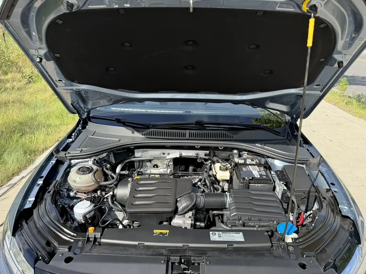 Volkswagen Lavida 2023 1.5L Auto Five Million Edition фото 25